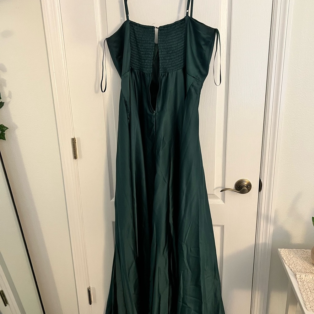 Green Satin Dress size 15/16.